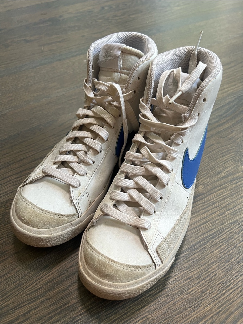 Youth high top Nike